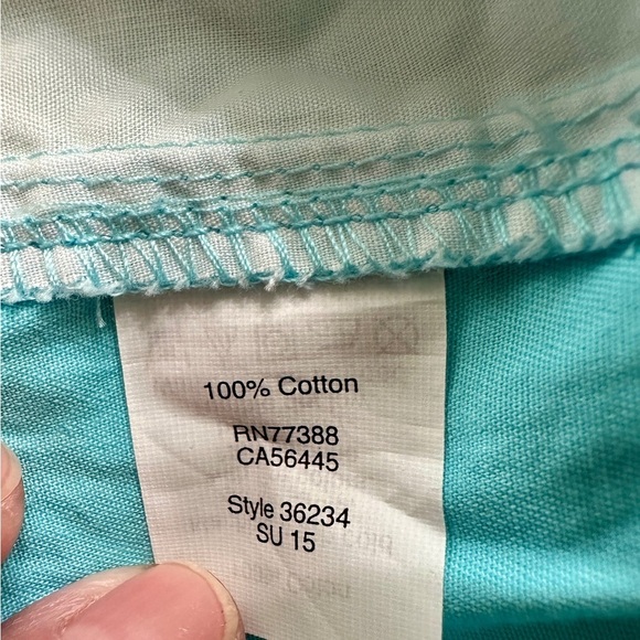 J CREW, BROKEN-IN CHINO SHORTS IN BLUE/GREEN COLOR. LIKE NEW. SIZE 4 - Picture 5 of 5